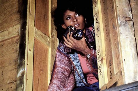 Pam Grier talks dating Kareem Abdul-Jabbar, Richard Pryor