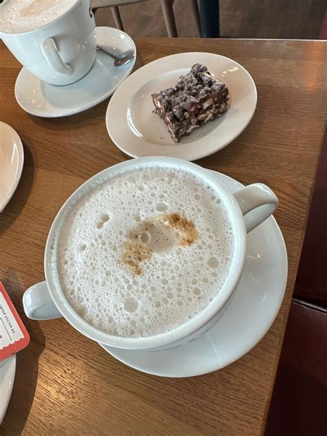 Kirsty Wells on LinkedIn: I had a lovely catch up with the cheerful Christopher Bean today. He even…