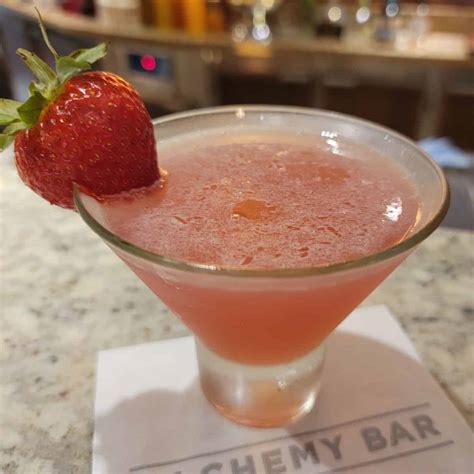 55+ Easy Fruity Alcoholic Drinks - Tammilee Tips