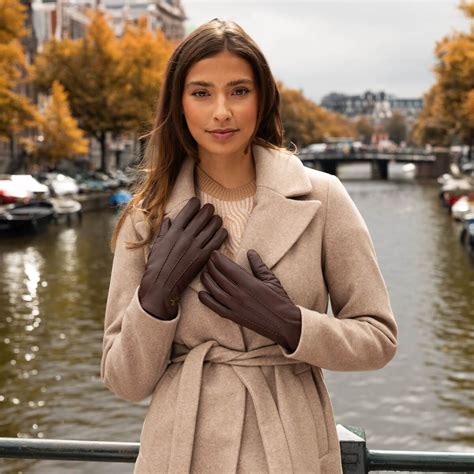 Brown Leather Gloves - Women - Touchscreen Capability - Julia ...