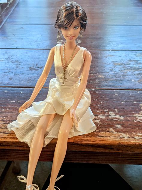 Brown haired barbie doll from 1999 : r/Dolls