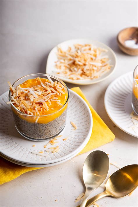 Mango Chia Pudding with Coconut Milk (Vegan & Easy)