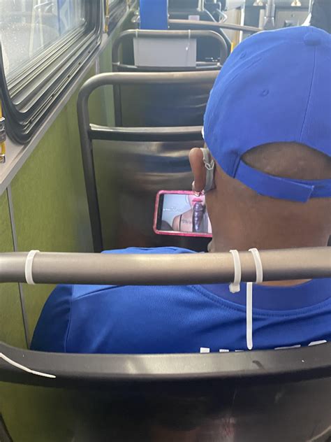 Guy watching porn on Miami-Dade public bus : r/trashy