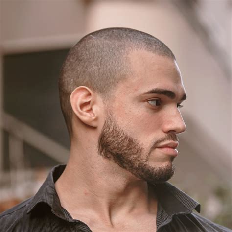 Short Hairstyles For Men With Widows Peak