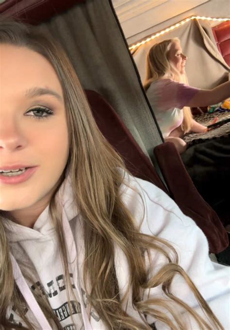 DayBowman (@shiftergripper) - Urlebird