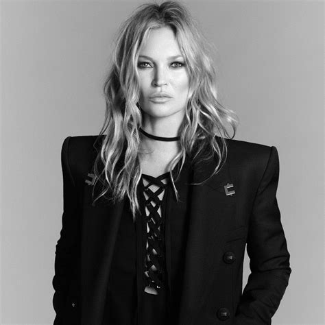 Kate Moss y su hija Lila coordinan sus looks en una exclusiva cita en Londres con la supermodelo ...