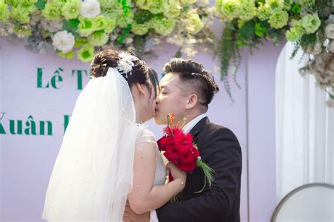 Boob+Kissing+Gif Photos, Download The BEST Free Boob+Kissing+Gif Stock ...