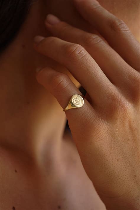 Jenna lyons signet pinky ring handcrafted in 14k solid gold mejuri ...