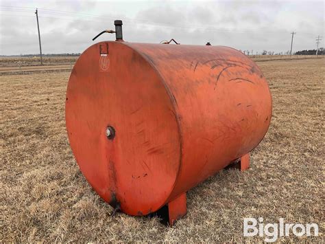 1000-Gallon Fuel Tank | Agriculture | BigIron