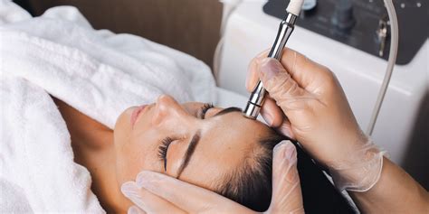 What does a medical esthetician do? - CareerExplorer