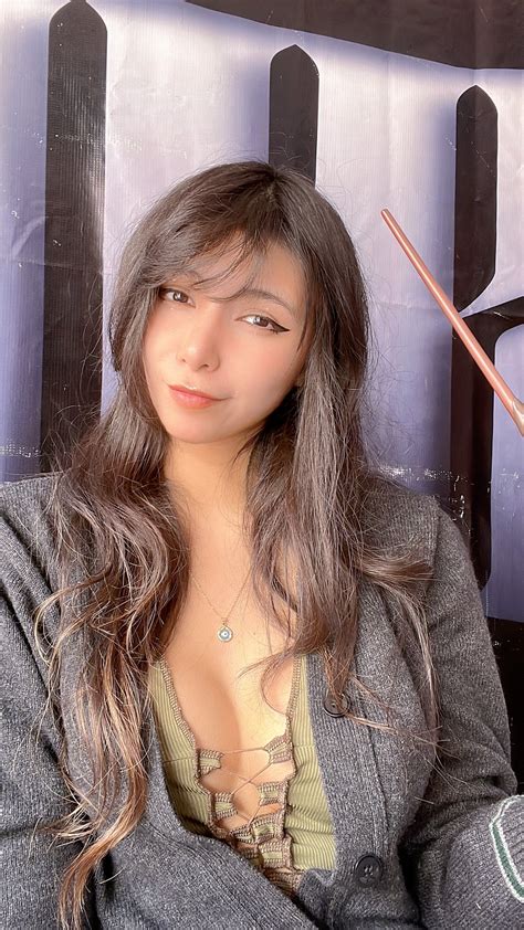 Ary Vilchis: The Cosplay Queen Taking Over OnlyFans and the Digital World | MEBERE