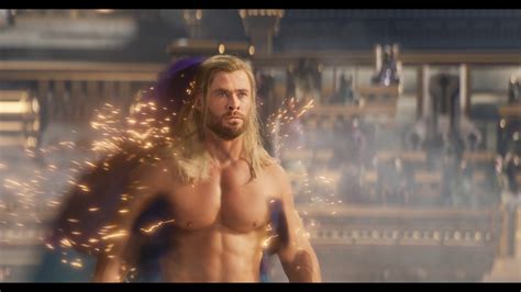 ausCAPS: Chris Hemsworth nude in Thor: Love And Thunder