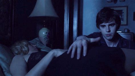 Bates Motel: 5 Creepiest Mother-Son Moments