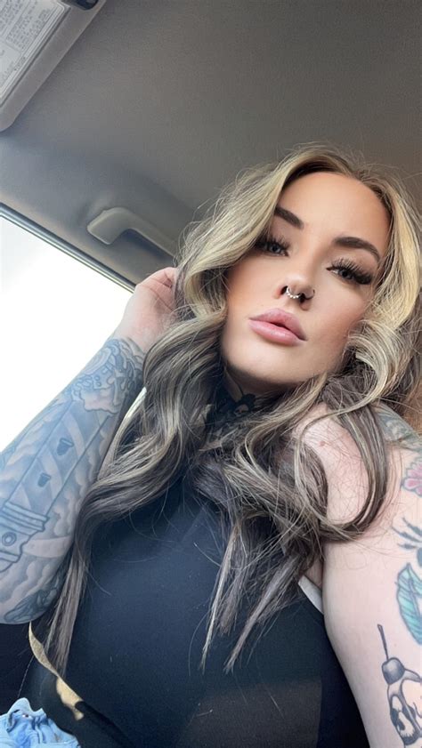 Ladykinley (@ladykinley1995) [OnlyFans] : r/inked_babes