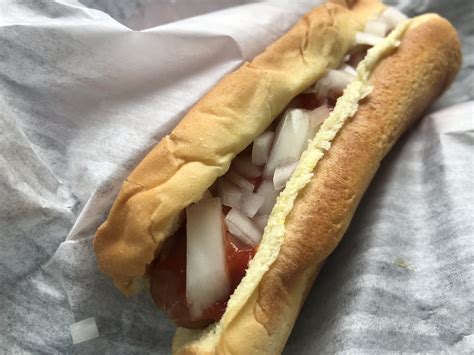 Philippi Edition: Hot Dog Hut - Candace Lately