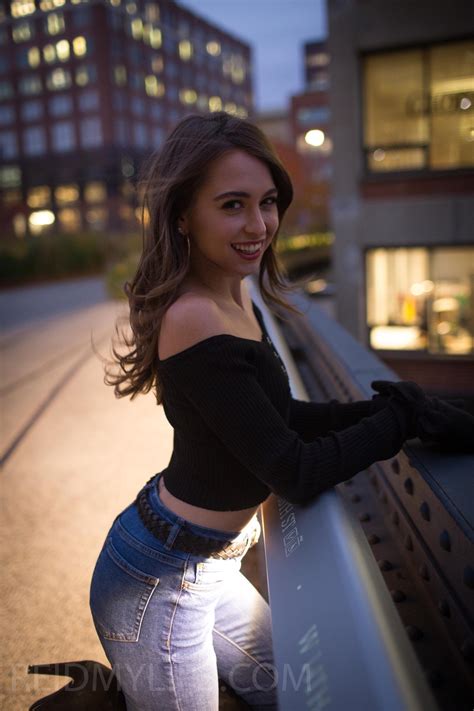 Riley Reid : r/ClassyPornstars