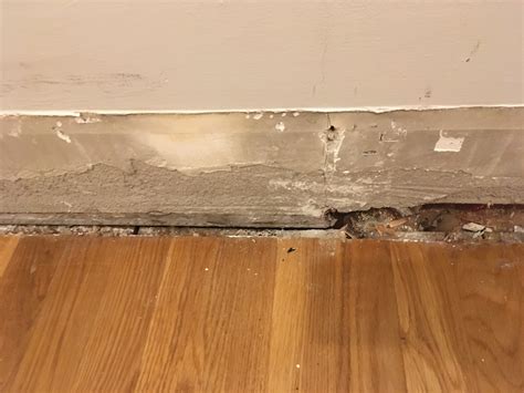 Sealing gap between floor and wall after removing baseboard : r ...