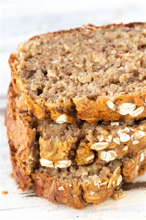 Banana Oatmeal Bread - Hungry Hobby