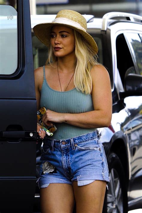 Hilary Duff Nipple