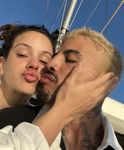 Jeremy Allen White is dating Rosalía amid Addison Timlin divorce