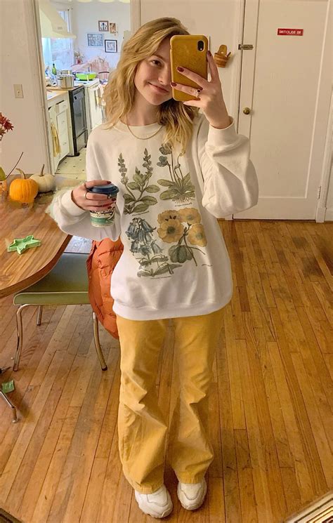 Yellow pants fit | Cute outfits, Stylish clothes for women, Yellow ...