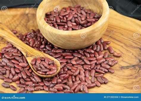 Dried kidney beans stock photo. Image of meal, agriculture - 271352434