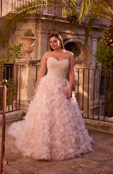 Blush ball gown wedding dress 60 photos - Vianawedding.com