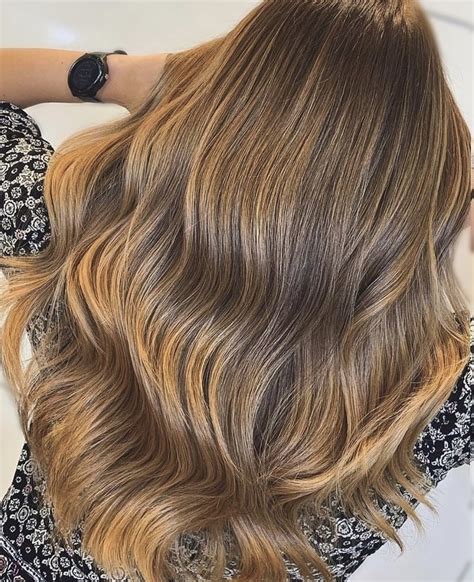 Why You Should Go Professional Hair Salon For Your Hair Cut