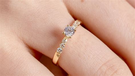 Anillos de compromiso - trend 2024 - Joyería Diamanti