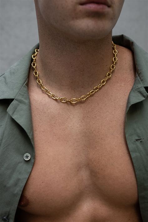 Our Guide on How Much Is 18k Gold Chain Worth in Your Gold Jewelry ...