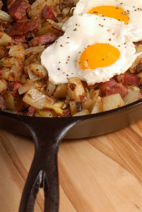Corned Beef Breakfast Hash – Live Play Eat