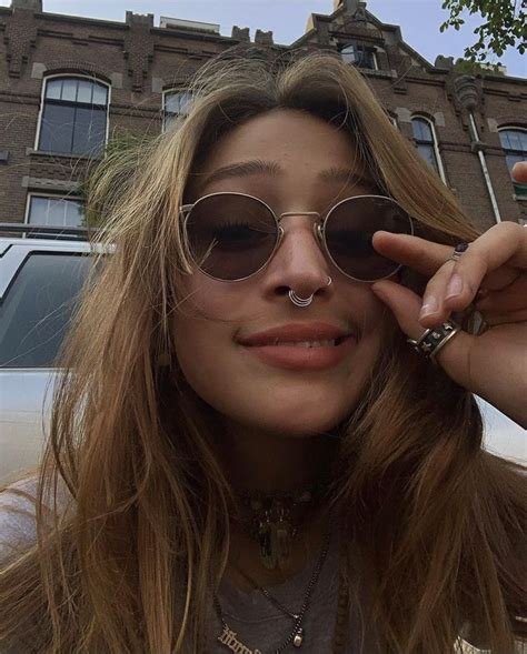 Valentine Rocky Adlon