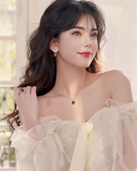 Beauty Women, Beautiful Smile, Medium Long Haircuts, Photo Tips, Up Dos, Beauty, Asian Fashion