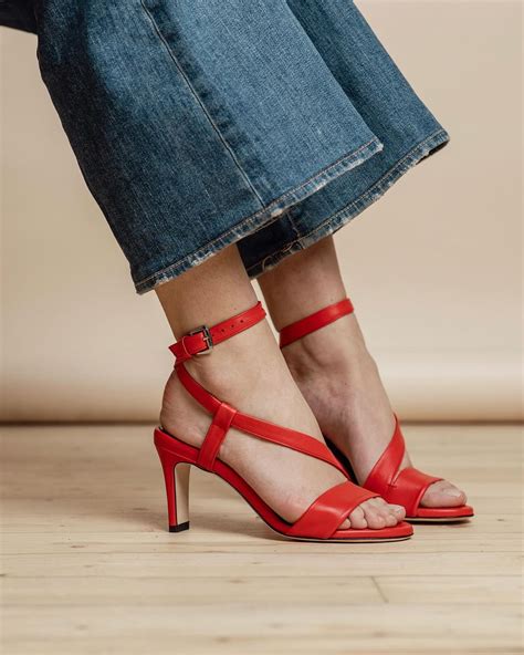 21 Ideas for Red Sandals for Women: Outfits, Styles, and Trends