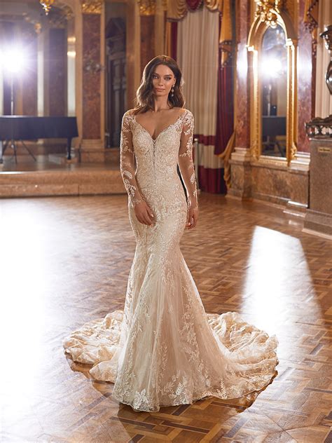 Gorgeous Lace Wedding Gowns