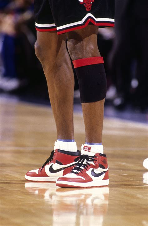 Michael Jordan Wearing Jordan 1s Shop | bellvalefarms.com