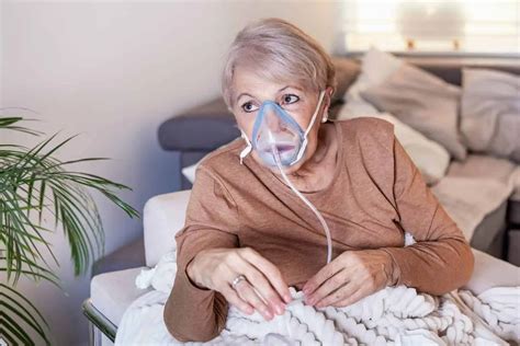 Can Bronchitis Turn Into Pneumonia?