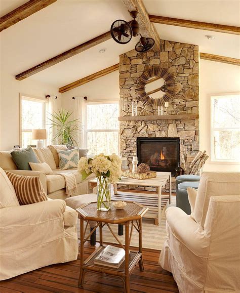 7 Cozy Farmhouse Living Room Fireplace Ideas