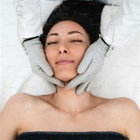 Micro sensory electrical BIO EMS microcurrent treatment for face and ...