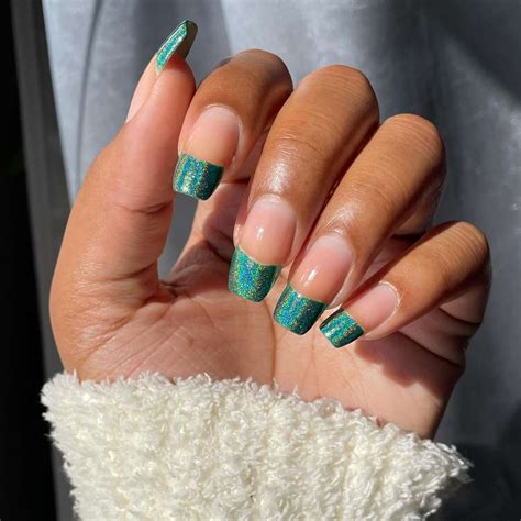 19 Sparkling Glitter French Tip Nail Ideas to Try ASAP