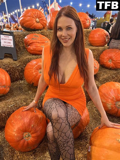 Maitland Ward Goes Pumpkin Shopping (30 Photos) | PinayFlixx Mega Leaks