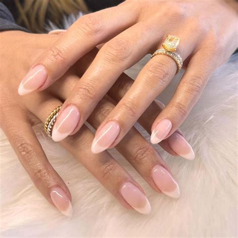 22 Amazing French Oval Nail Designs for Fall You Must Try