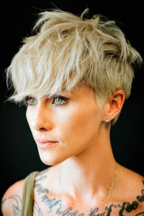 29 Layered Pixie Haircuts To Try Right Now - Styleoholic