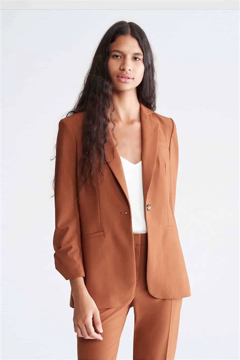 The 17 Best Brown Blazers For Women To Shop, From Office-Ready to ...