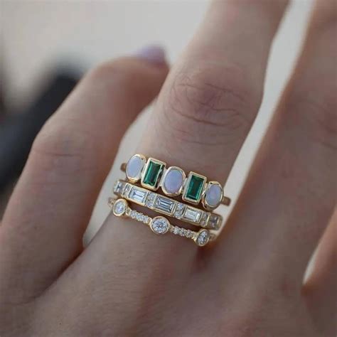 Vintage rings with white and green opal - Claire Jewelry