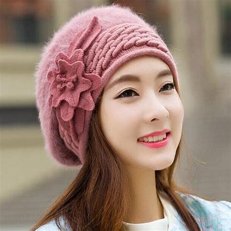 43 Lovely Winter Hats Ideas For Women – ADDICFASHION