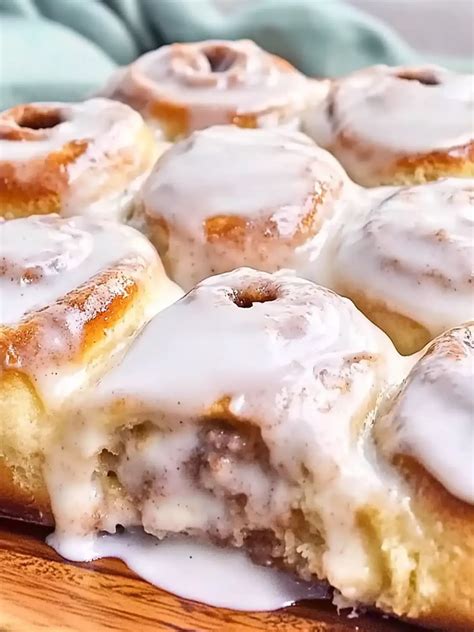 Irresistible Ooey Gooey Hawaiian Roll Cinnamon Rolls Recipe