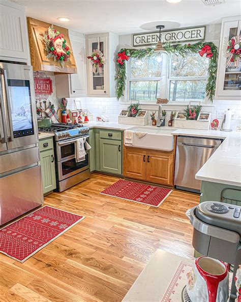 15+ Best Kitchen Christmas Rugs To Add Holiday Cheer to Your Home - No ...