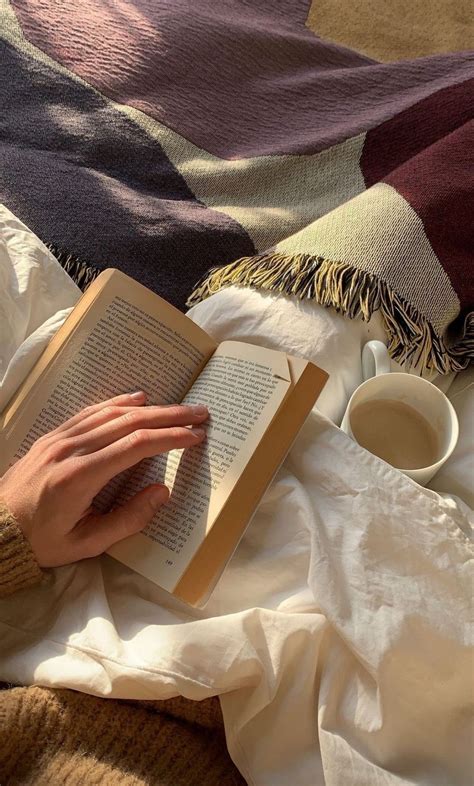 Pin by moon on walll | Book photography, Reading pictures, Vision board ...