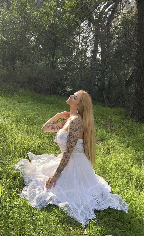 TW Pornstars - Sarah Vandella. Twitter. . 3:55 AM - 23 Feb 2023